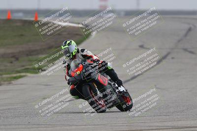 media/Nov-29-2025-TrackDaz (Sat) [[10ae2d9bce]]/B Group/Session 3 (Outside Grapevine)/